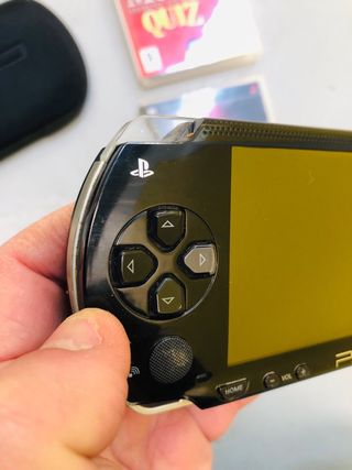 Consola PSP 1004 Negra + 4 Juegos