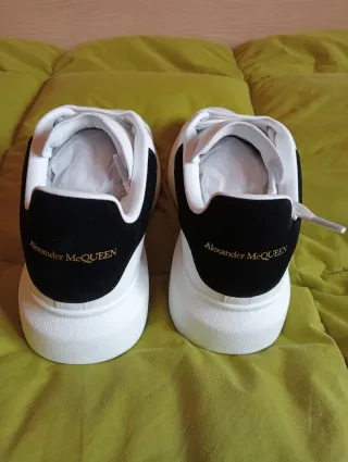 Alexander McQueen Oversized Sneakers 42 EU