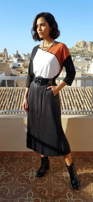 Falda midi Amisu plisado pequeño