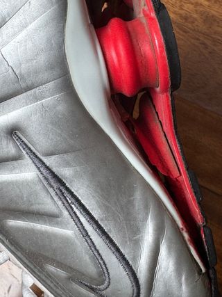 Nike Shox R4 Argento Metallizzato Anni 2000