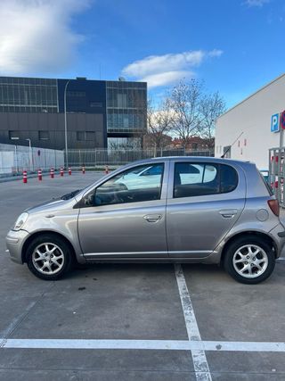 Toyota Yaris 2003