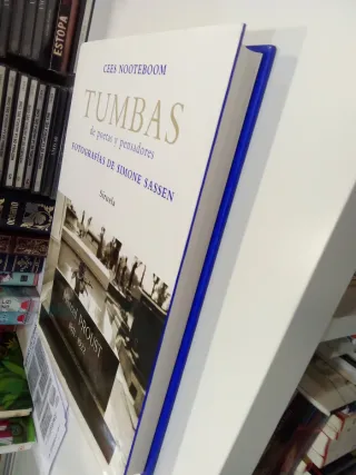 Tumbas: de poetas y pensadores (Spanish Edition)