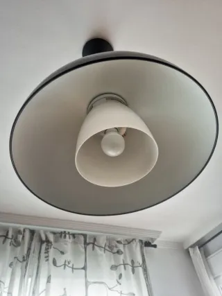 Lámpara de techo negra 45 centímetros de diámetro.