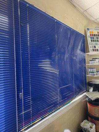 Persiane veneziane blu in plastica