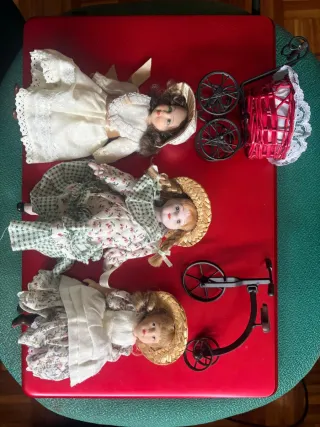 3 Bambole di Porcellana