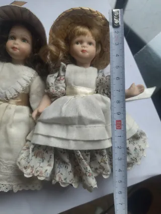 3 Bambole di Porcellana