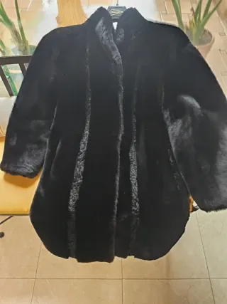 Abrigo de piel negro mujer