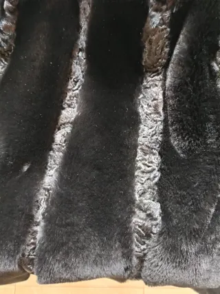 Abrigo de piel negro mujer