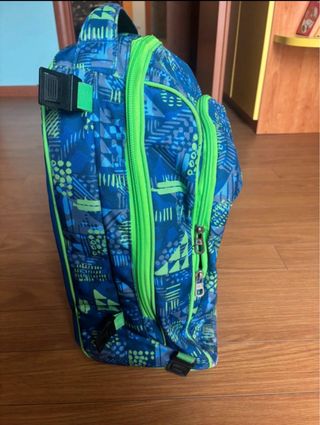 Zaino scuola Invicta fantasia blu e verde