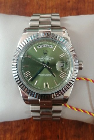 Orologio Verde Acciaio.