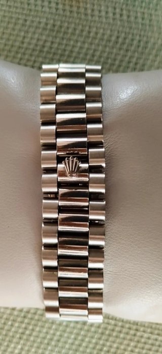 Orologio Verde Acciaio.