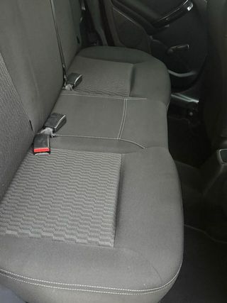 Peugeot 208 pegatina C de la DGT