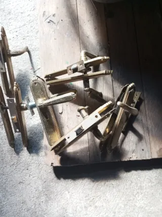 8 Tiradores de puerta vintage latón completos