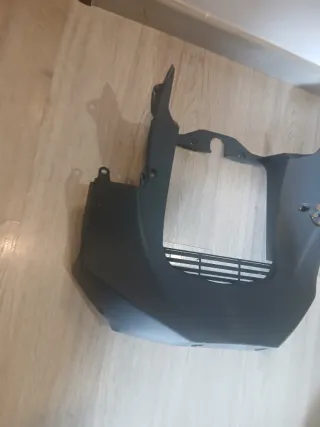 Cubre radiador Suzuki Burgman 125/200