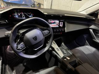 Peugeot 308 2024 ( negociable )