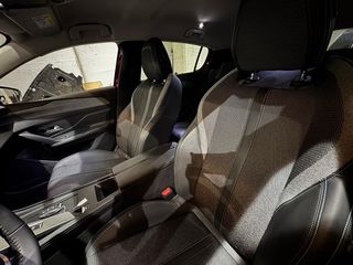 Peugeot 308 2024 ( negociable )