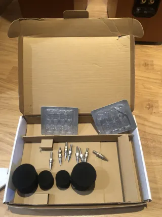 Altavoces Bowers & Wilkins 704