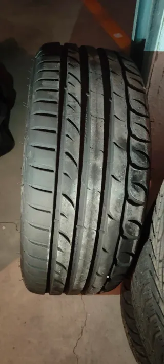 Ruedas BMW 17 con neumáticos Good Year de invierno