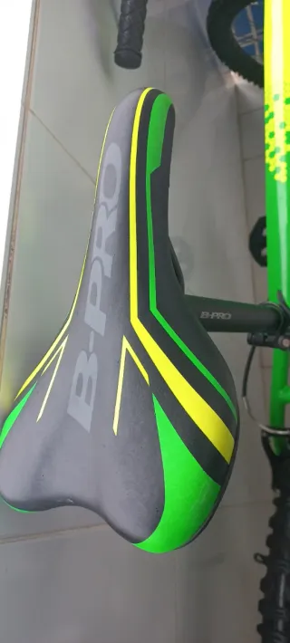Bicicleta B-PRO ( M-26 )