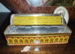 Caja Metálica Salicilatos de Bismuto 1927