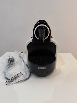 Cafetera Nespresso Essenza Original DeLonghi