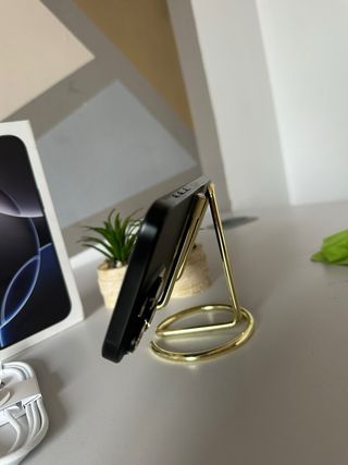 iPhone 16 Pro Max COMO NUEVO!