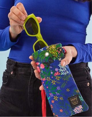 Funda gafas / móvil marca Peseta tejido floral PET