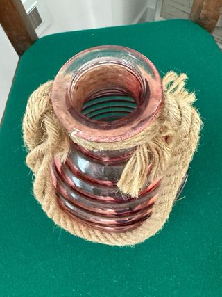 Vaso decorativo in vetro rosa con corda