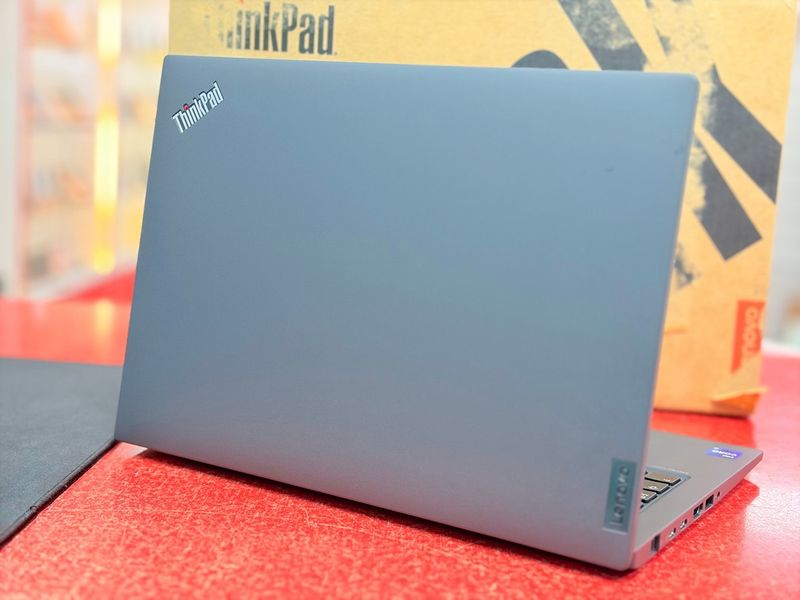 Lenovo ThinkPad T14 i7 13th Gen