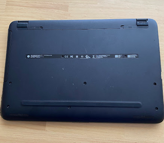 Portátil HP 15 i3-4005U 8GB RAM 500GB HDD