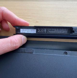 Portátil HP 15 i3-4005U 8GB RAM 500GB HDD