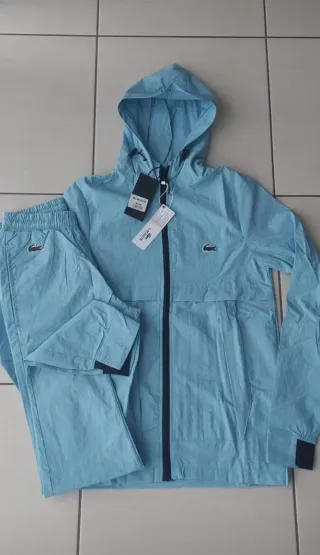 Conjunto deportivo Lacoste azul