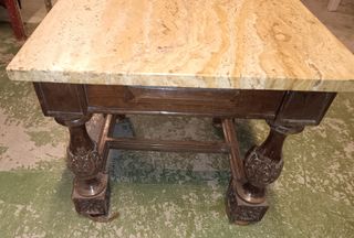Mesita antigua mármol y madera