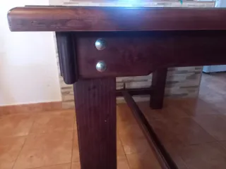 Mesa de madera maciza