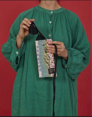 Funda gafas / móvil marca Peseta, multicolor PET