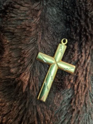 Cruz de oro 18k