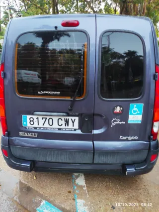 Renault Kangoo 2008 adaptada para silla de ruedas.
