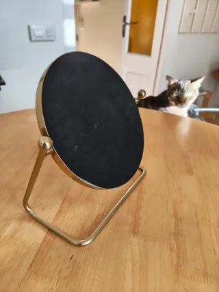 Espejo de mesa dorado