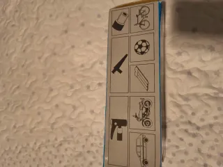 Bomba de pie para neumáticos con manómetro