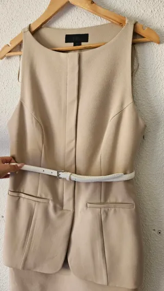 Vestido Zara Beige con cinturón