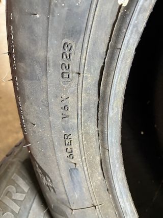 Neumático 215/60/17 96H