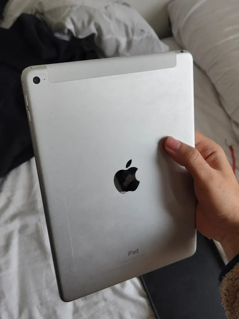 iPad Air 2 Plata + boli genérico + funda afbeelding 8