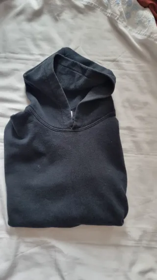 Sudadera Gildan niño azul marino. Hotel el terror