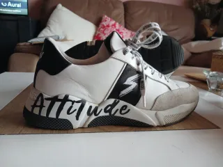 Zapatillas Mekkdes Piel Talla 39