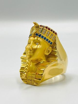 SELLO TUTANKAMON CON CIRCONITAS, Hueco. Oro 18k.