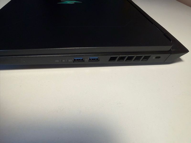 Portátil Gaming Acer Nitro 16 GeForce RTX 4050 afbeelding 3