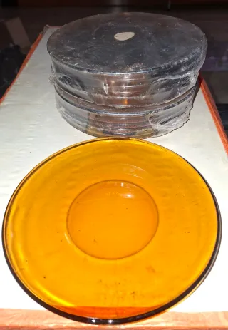 NUEVOS. Paquete de 6 platos de 17 cm de diámetro
