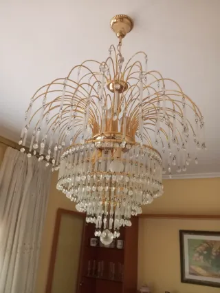 Lámpara araña dorada cristal