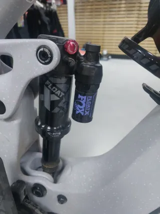 Bicicleta elctrica de TEST GIANT REIGN E+2 T-L