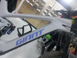 Bicicleta elctrica de TEST GIANT REIGN E+2 T-L